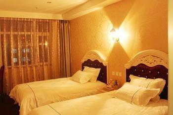 Tangfeng Art Hotel Shenyang North Railway Station Exterior foto
